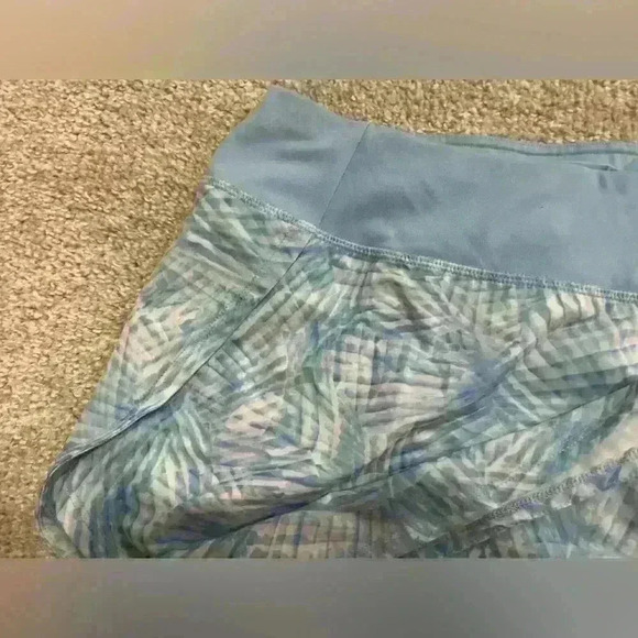 MTA 1x women’s workout shorts- comfy and stylish - Picture 3 of 4